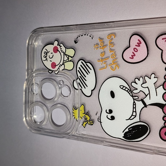 Brand new Apple IPhone 🍎 16 Pro Max Peanuts Snoopy soft Silicone Phone - Picture 2 of 7